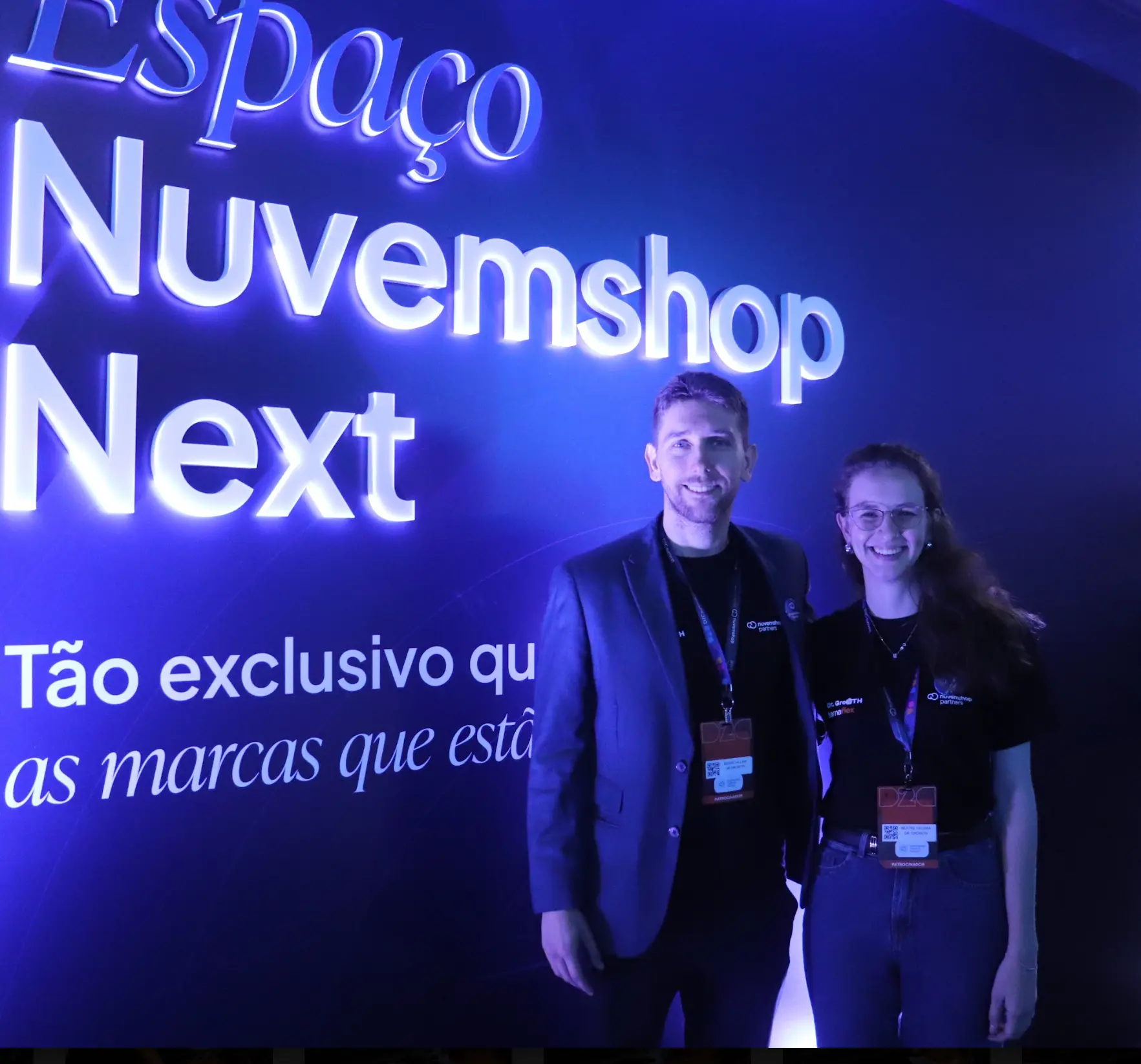 Breno Villan e Bia Helena no painel do Espaço Nuvemshop Next